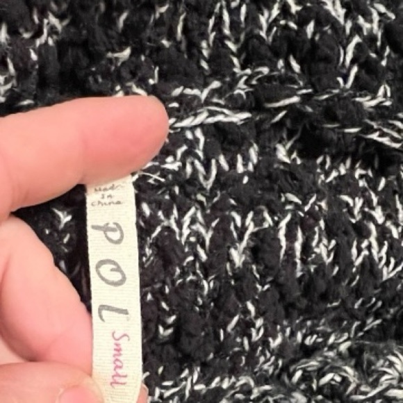 POL Hoody Sweater - Picture 5 of 6